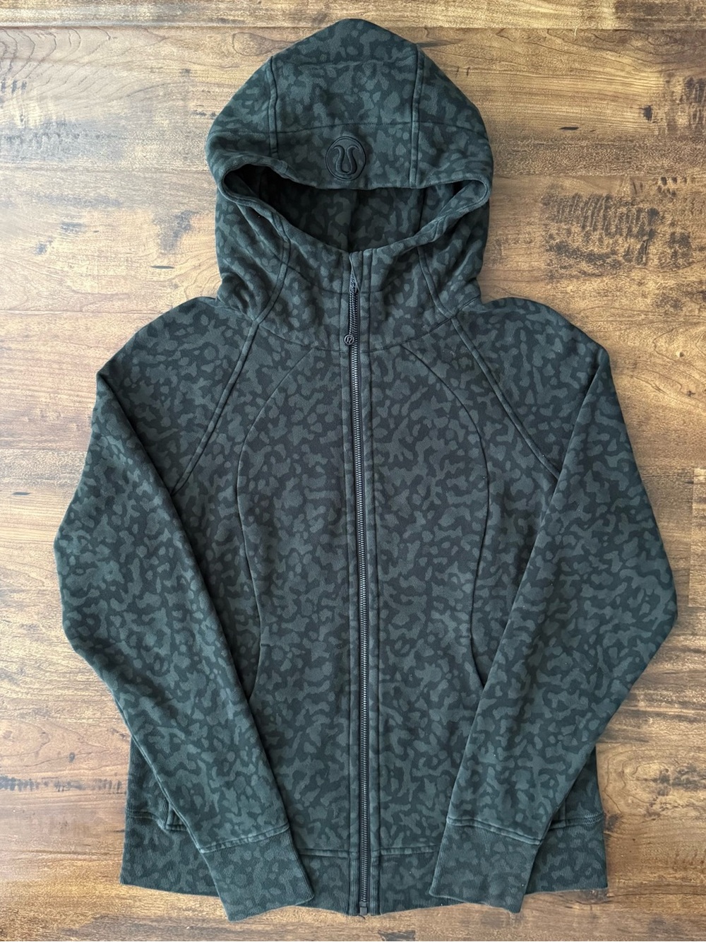 Lululemon Camo Leopard Full Zip Hoodie Jacket Pocket Black/Grey Scuba Thumb Slit